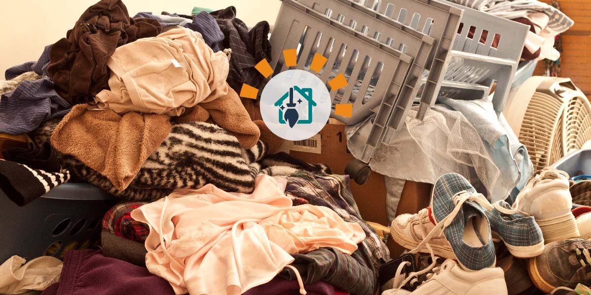 clutter-pile-1200x600-2930587