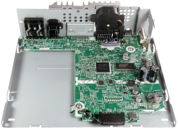 pioneer_sph-10bt_10_inside-610x442-3529761