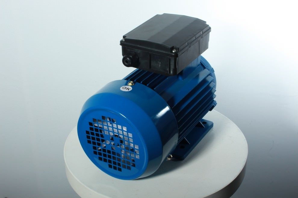 odnofazniy-elektrodvigatel-220v2-8054887