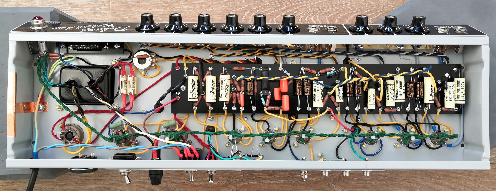deluxe_reverb_chassis_by_marcus_albrecht_small-3293593