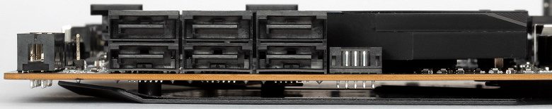 sata-8382936
